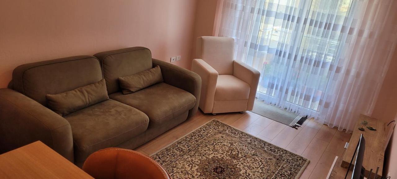 Beach View Apartment, Golem Драч Екстериор снимка