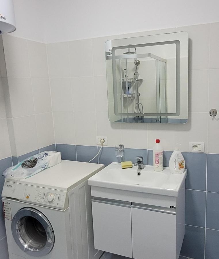 Beach View Apartment, Golem Драч Екстериор снимка